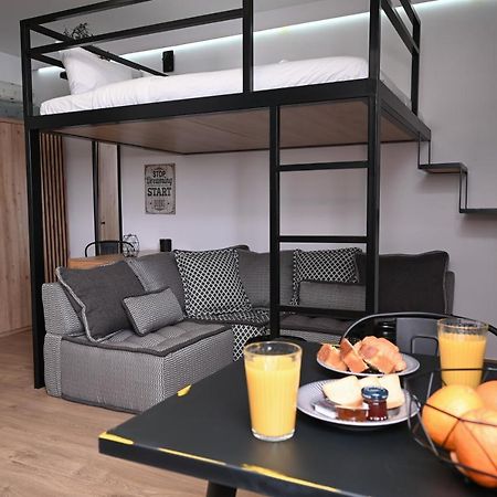 Apartament Urban Loft By Neuvel Ateny Zewnętrze zdjęcie